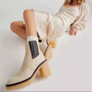 FREE PEOPLE James Chelsea Boots Size 7.5